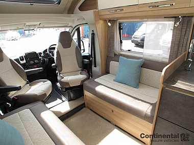  2021-autotrail-tracker-fb-for-sale-uc5762-54.jpg
