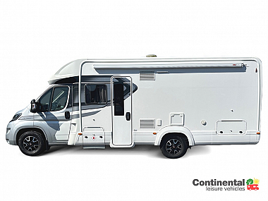  2021-autotrail-tracker-rb-for-sale-uc6230-2.jpg