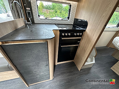  2021-autotrail-tracker-rb-for-sale-uc6230-34.jpg