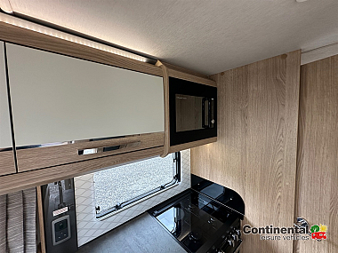  2021-autotrail-tracker-rb-for-sale-uc6230-39.jpg