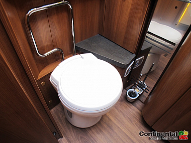  2021-carthago-liner-for-two-for-sale-uc6090-14.jpg