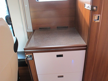  2021-carthago-liner-for-two-for-sale-uc6090-3.jpg