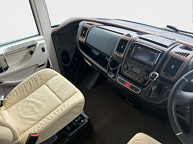  2021-carthago-liner-four-two-for-sale-uc6090-10.jpg