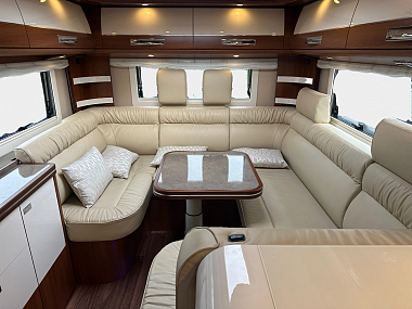  2021-carthago-liner-four-two-for-sale-uc6090-13.jpg
