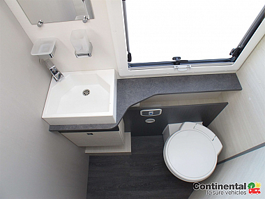  2021-chausson-premium-720-for-sale-uc5990-31.jpg