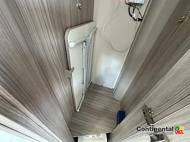  2021-elddis-riva-gold-194-for-sale-uc6237-49.jpg