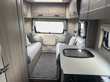  2021-elddis-riva-gold-196-for-sale-ros298-13.jpg