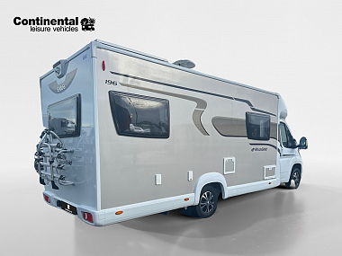  2021-elddis-riva-gold-196-for-sale-ros298-5.jpg