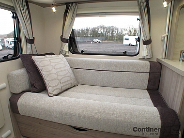  2021-elddis-riva-gold-196-for-sale-uc5843-41.jpg