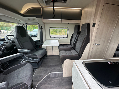  2022-autotrail-expedition-67-for-sale-ros314-17.jpg