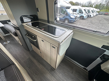  2022-autotrail-expedition-67-for-sale-ros314-18.jpg