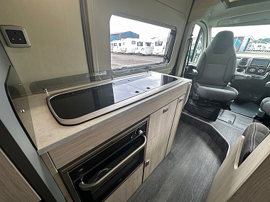  2022-autotrail-expedition-67-for-sale-ros314-32.jpg