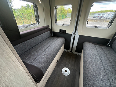  2022-autotrail-expedition-67-for-sale-ros314-69.jpg