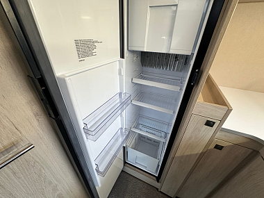  2022-autotrail-f62-for-sale-uc6195-40.jpg