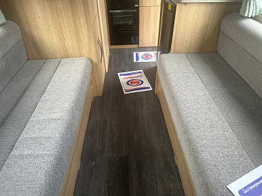  2022-autotrail-imala-615-for-sale-uc6086-13.jpg