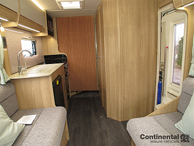  2022-autotrail-imala-730-for-sale-at4684-36.jpg