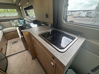  2022-autotrail-v-line-635-sport-for-sale-uc6131-18.jpg