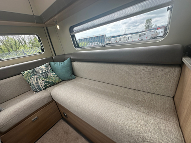  2022-autotrail-v-line-635-sport-for-sale-uc6131-34.jpg