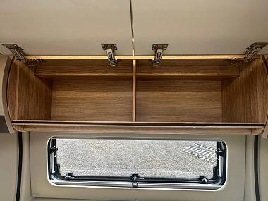  2022-autotrail-v-line-635-sport-for-sale-uc6131-38.jpg