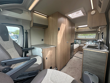  2022-autotrail-v-line-635-sport-for-sale-uc6131-50.jpg
