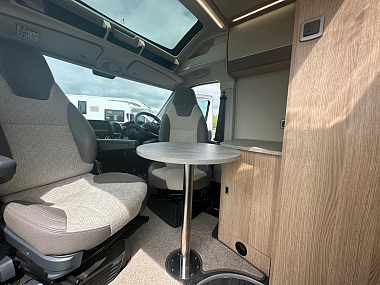  2022-autotrail-v-line-635-sport-for-sale-uc6131-60.jpg