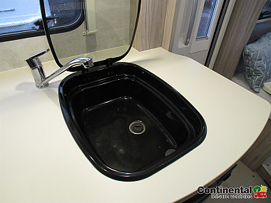  2022-elddis-autoquest-194-for-sale-uc5962-59.jpg