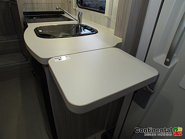  2022-elddis-autoquest-194-for-sale-uc5962-61.jpg