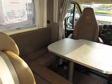  2022-etrusco-t400sb-for-sale-uc5961-11.jpg