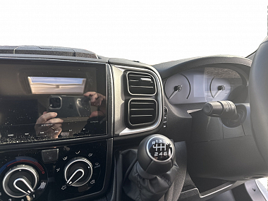  2022-etrusco-v6-6sb-for-sale-uc5972-10.jpg