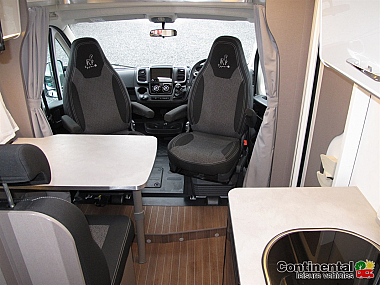  2022-etrusco-v66sb-for-sale-uc5972-28.jpg