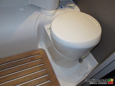  2022-etrusco-v66sb-for-sale-uc5972-34.jpg