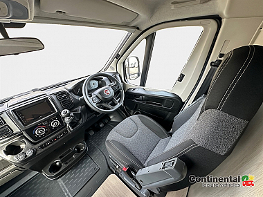  2023-autotrail-expedition-c73-for-sale-uc6212-10.jpg