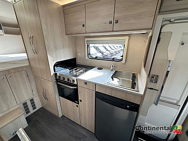  2023-autotrail-expedition-c73-for-sale-uc6212-41.jpg