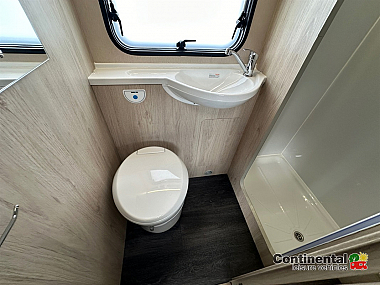  2023-autotrail-expedition-c73-for-sale-uc6212-54.jpg