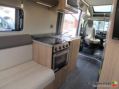  2023-autotrail-v-line-635-sport-for-sale-at4957-10.jpg