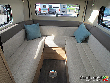  2023-autotrail-v-line-635-sport-for-sale-at4957-15.jpg