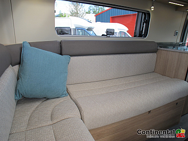  2023-autotrail-v-line-635-sport-for-sale-at4957-18.jpg