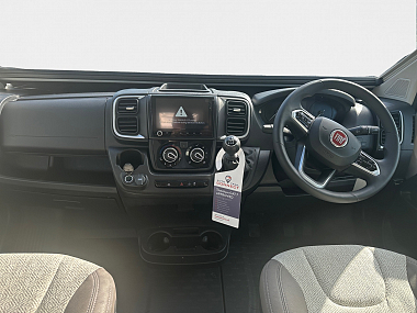  2023-autotrail-v-line-sport-for-sale-at4957-9.jpg