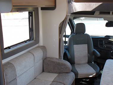 2023-bailey-adamo-75-4t-for-sale-bm4876-19.jpg