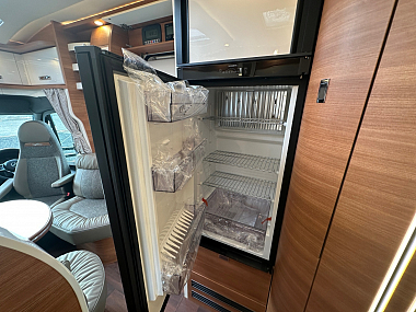  2023-carthago-chic-c-line-t-49le-for-sale-ca4973-22.jpg