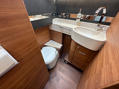  2023-carthago-chic-c-line-t-49le-for-sale-ca4973-34.jpg