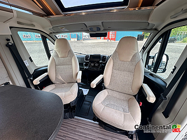  2023-carthago-malibu-600dbk-diversity-gt-charming-skyview-uc6236-16.jpg