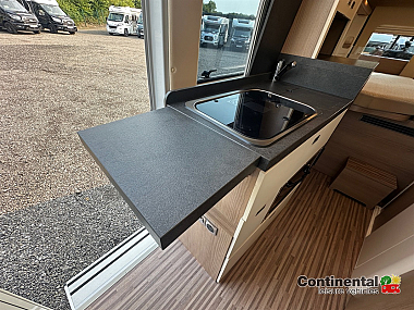  2023-carthago-malibu-600dbk-diversity-gt-charming-skyview-uc6236-25.jpg