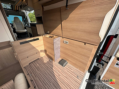  2023-carthago-malibu-600dbk-diversity-gt-charming-skyview-uc6236-53.jpg
