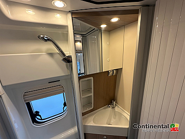  2023-carthago-malibu-600dbk-diversity-gt-charming-skyview-uc6236-70.jpg