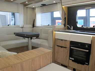  2023-pilote-p696u-evidence-motorhome-for-sale-uc6054-1.jpg