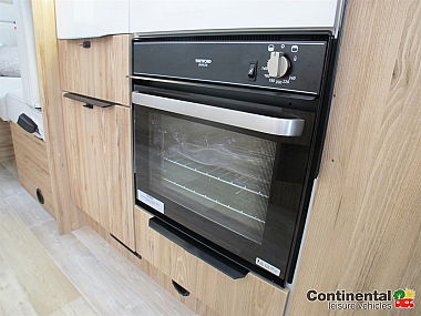  2023-pilote-p696u-evidence-motorhome-for-sale-uc6054-17.jpg