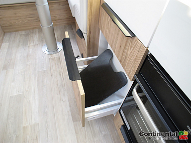  2023-pilote-p696u-evidence-motorhome-for-sale-uc6054-19.jpg