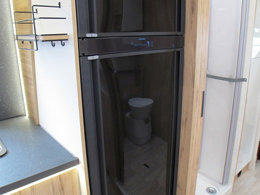  2023-pilote-p696u-evidence-motorhome-for-sale-uc6054-21.jpg