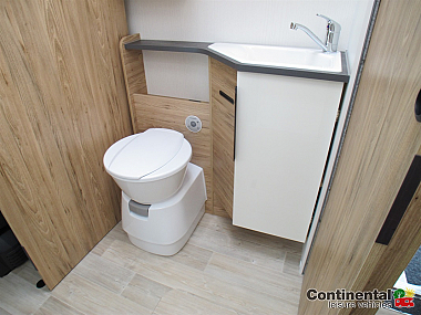  2023-pilote-p696u-evidence-motorhome-for-sale-uc6054-29.jpg